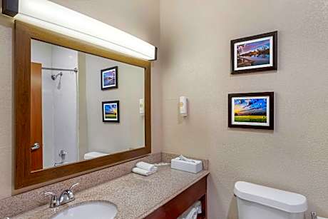 2 Queen Beds, Suite, Nonsmoking