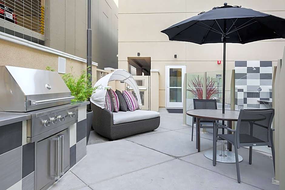 Residence Inn by Marriott San Jose Airport