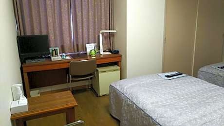 Twin Room - Non-Smoking