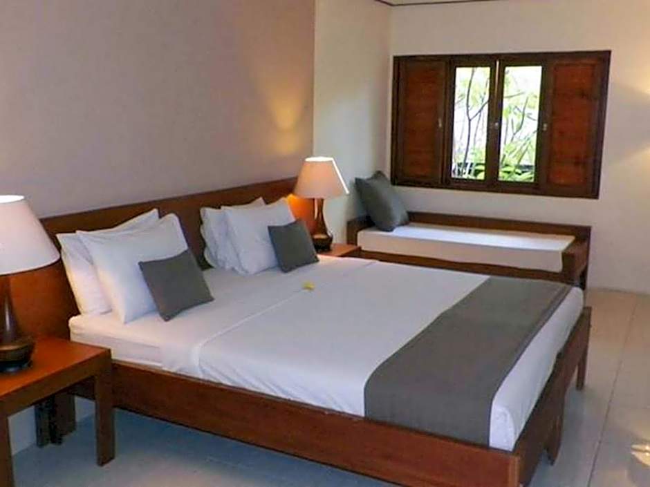 Nyiur Indah Beach Hotel