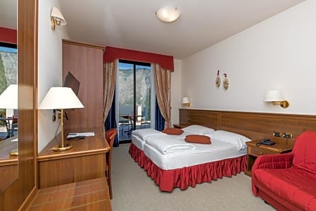 Comfort Double Room with Balcony or Terrace with Lake View