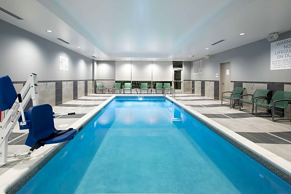 Hilton Garden Inn Omaha Aksarben Village