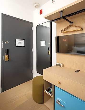 Standard Studio