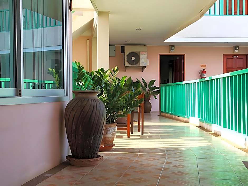 Tamarind Residences Serviced Apartment