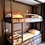 Brxxl 5 City Centre Hostel