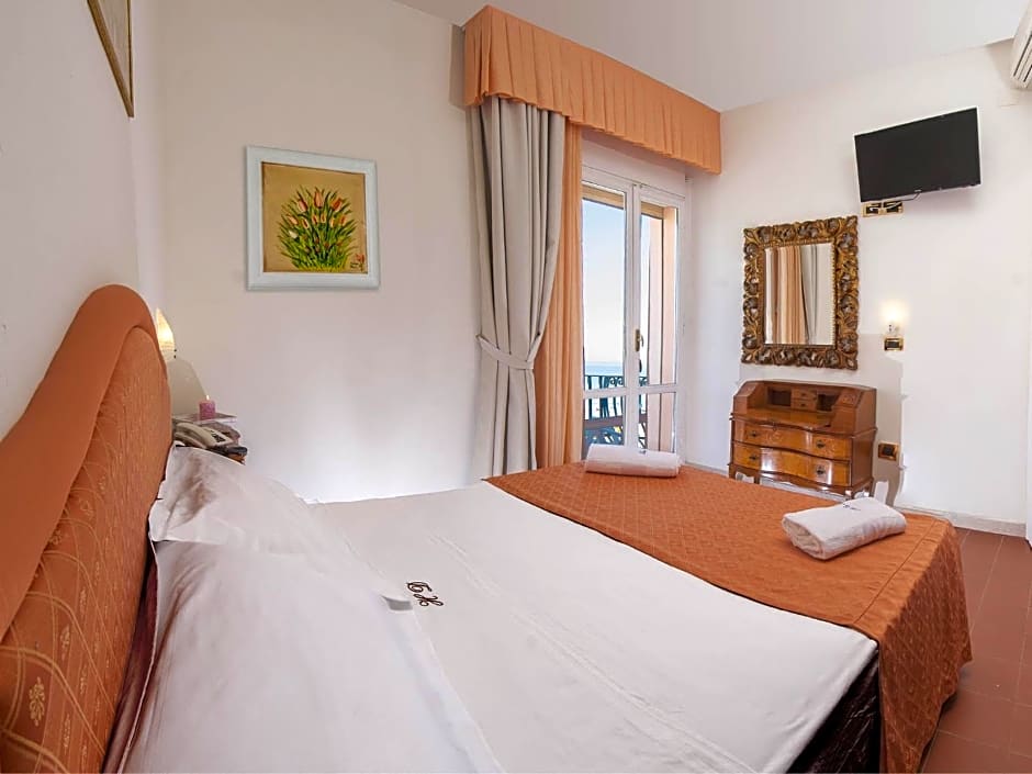 Hotel Dea