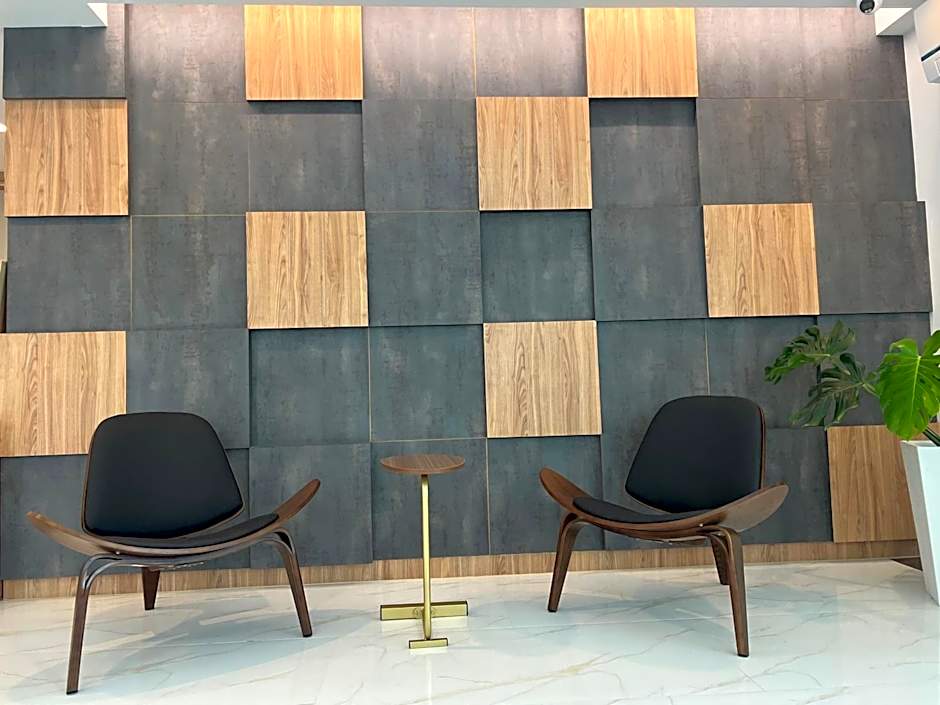 The Square Hotel เดอะสแควร์โฮเทลนครพนม