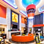Holiday Inn Express & Suites Eureka By IHG