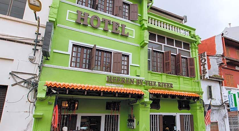 HEEREN BY THE RIVER HOTEL