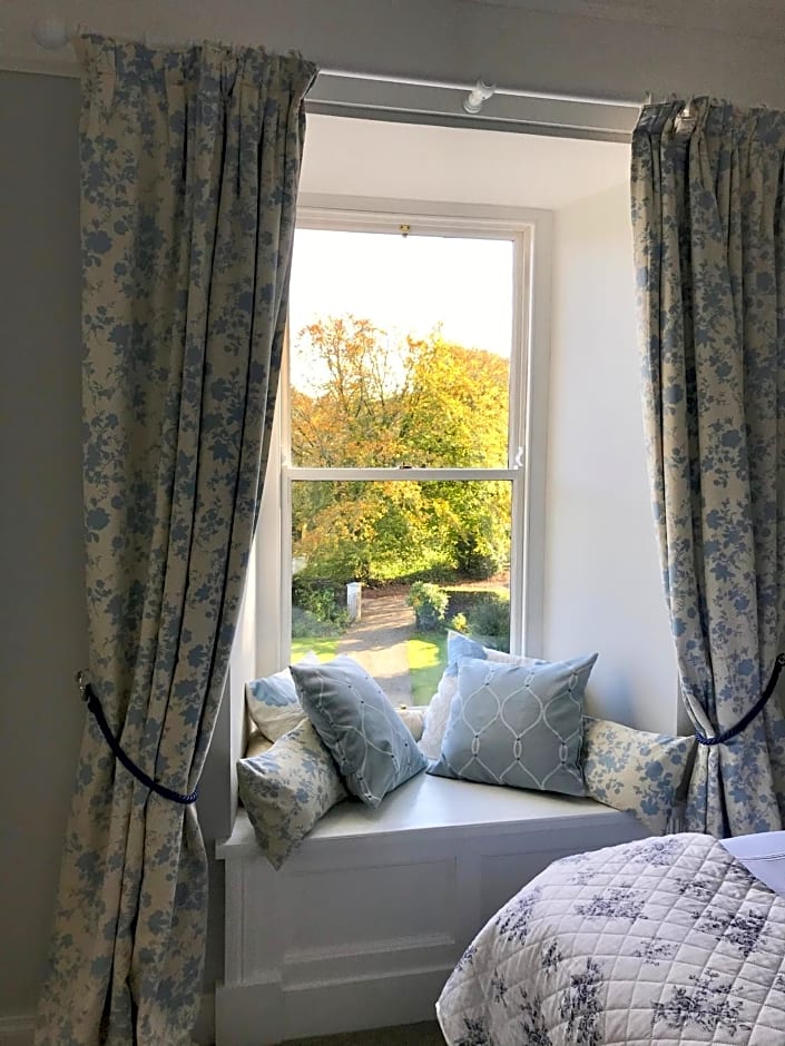 Riverbank House Bed and Breakfast Innishannon