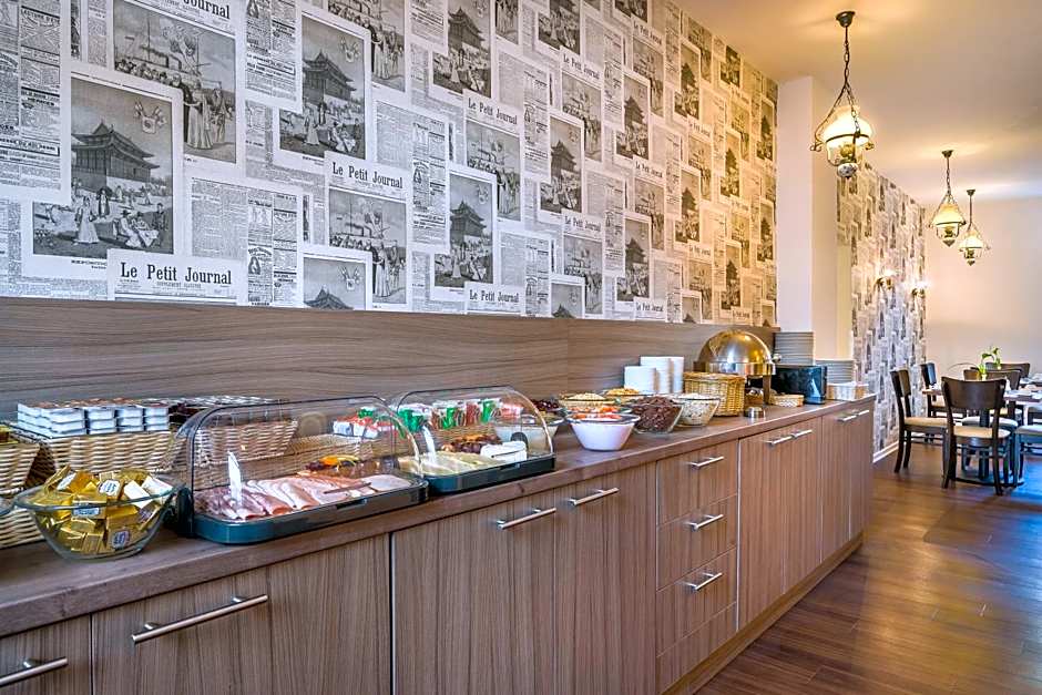 Signature Hotel Astoria