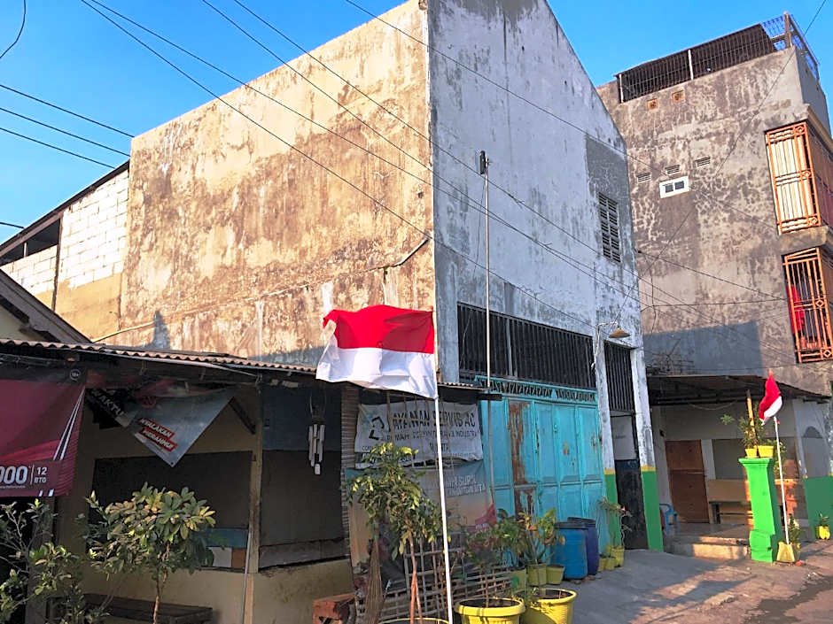 OYO Life 93009 Griya Nautika Sedati