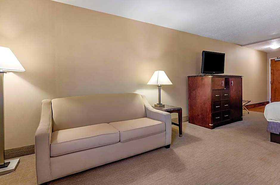 Best Western Plus Inn At Hunt Ridge