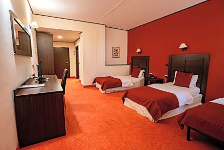 Twin Room with Extra Bed