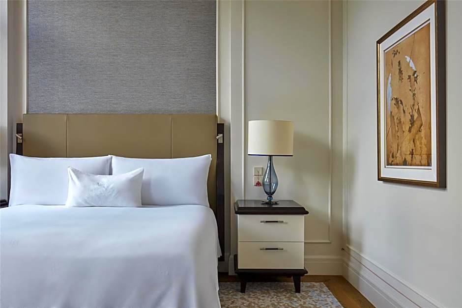 Waldorf Astoria By Hilton Amsterdam