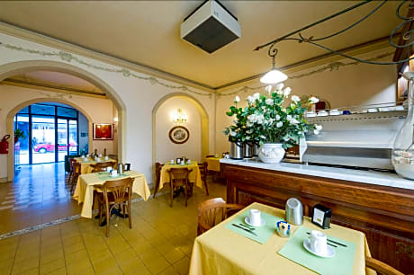 Hotel Moderno