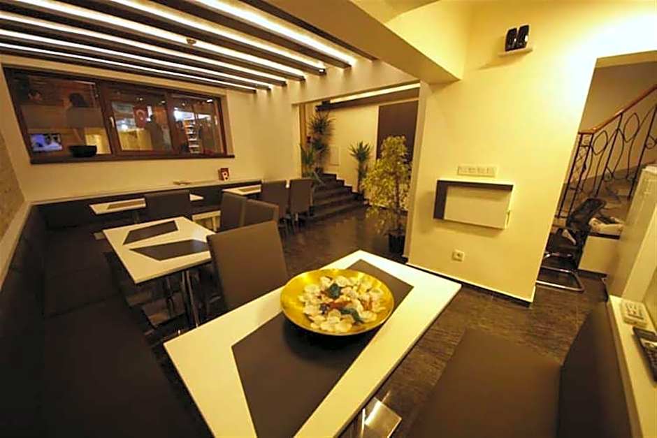 The Legend Platine Suite