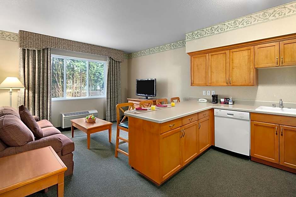 Ramada by Wyndham Olympia