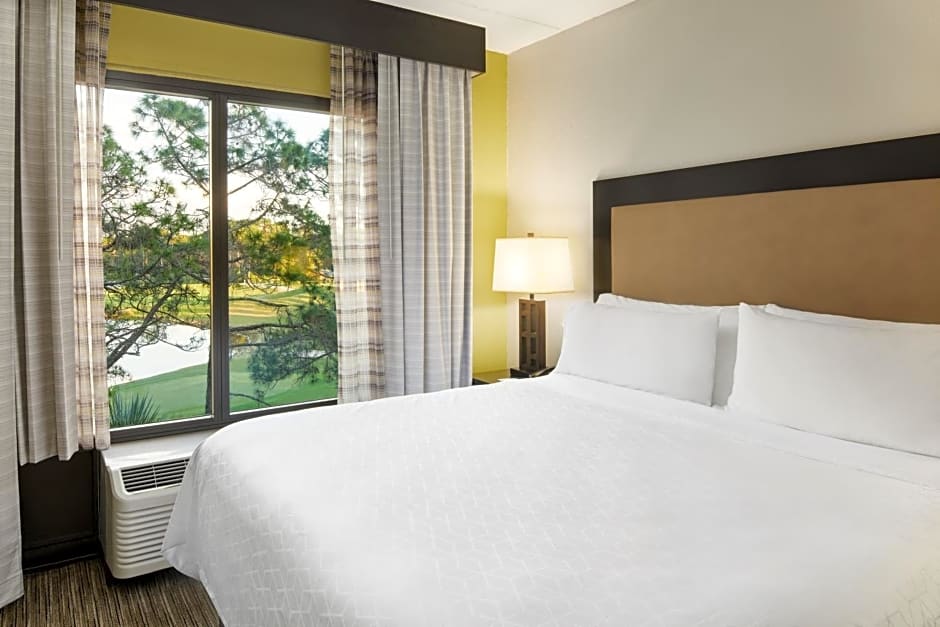 Holiday Inn Express & Suites Jacksonville South East - Medical Center Area