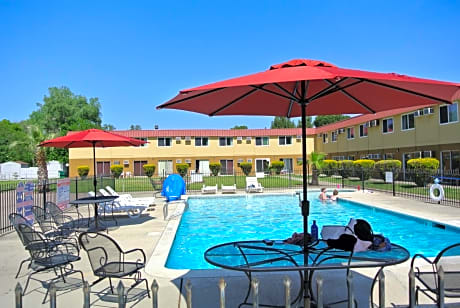 Travelodge by Wyndham Red Bluff South of Redding