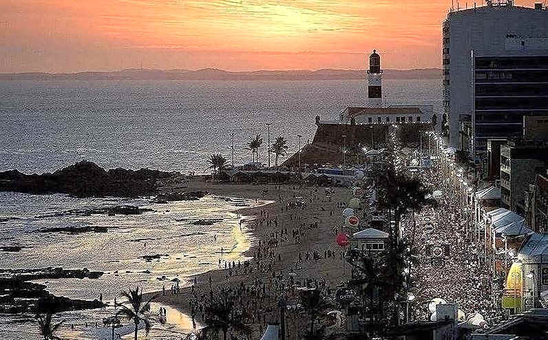 Flat Farol da Barra