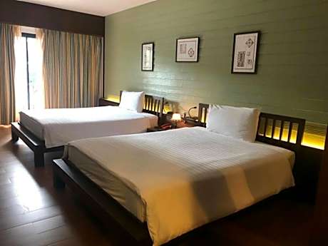 Deluxe Quadruple Room