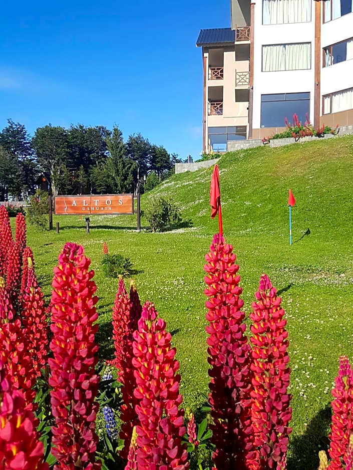 Altos Ushuaia Hotel & Resto