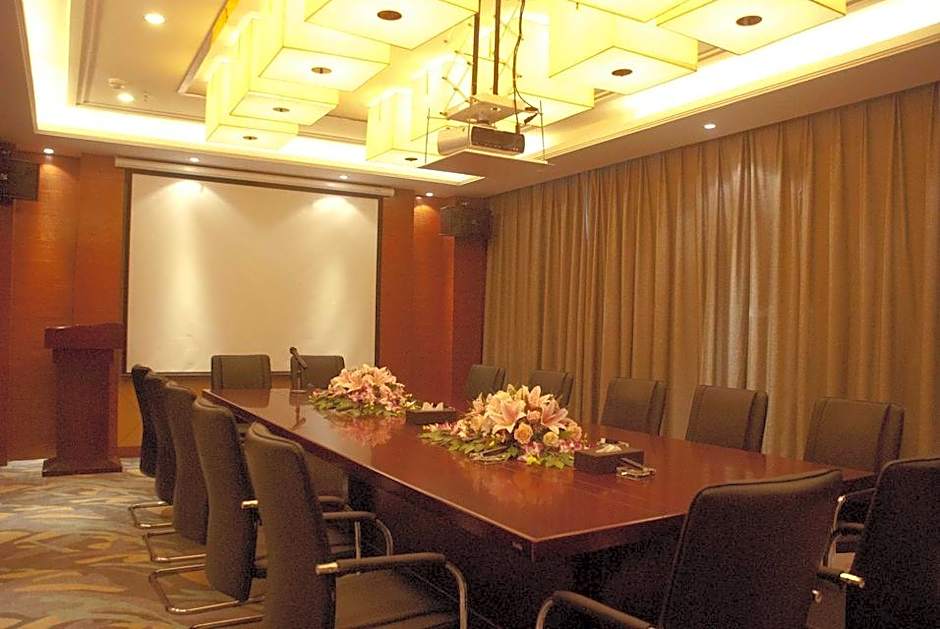 GreenTree Eastern Bengbu City Guzhen County Century Hotel