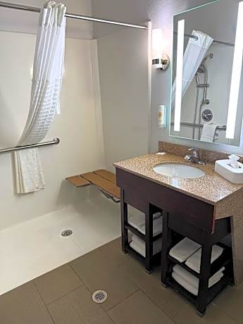 Comfort Suites Miamisburg - Dayton South