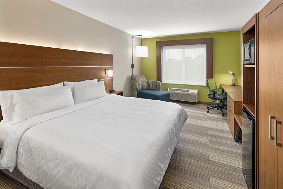 Holiday Inn Express Hotel & Suites Palm Bay, an IHG Hotel