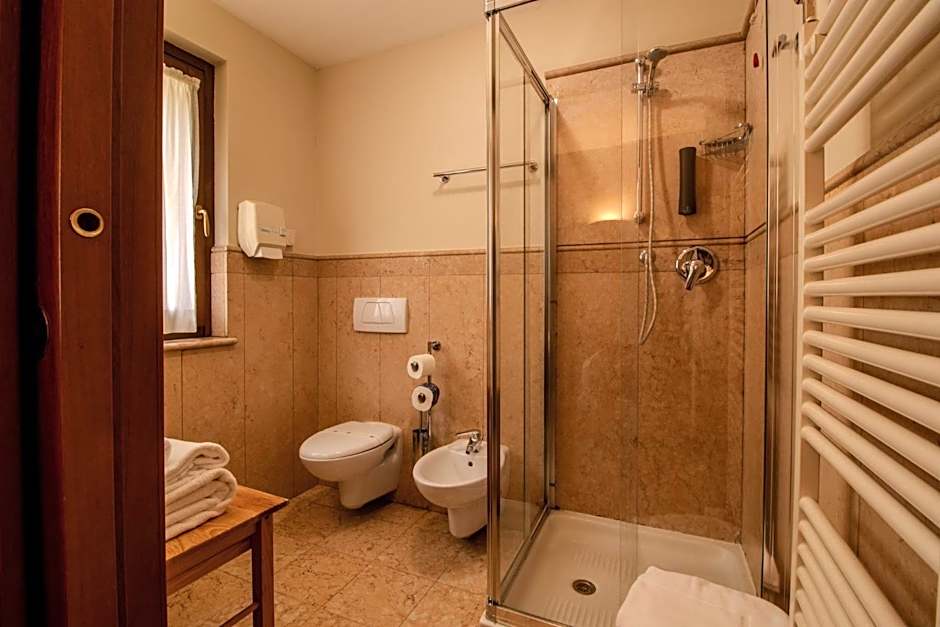 Paradise Hotel & Wellness