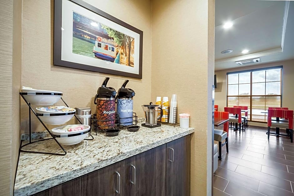 Comfort Inn & Suites North Platte I-80