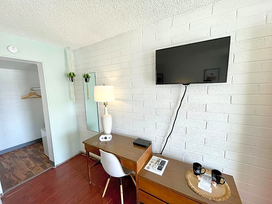 The Postcard Motel