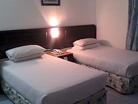 Deluxe Twin Bed