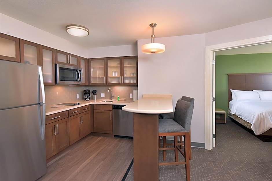 Staybridge Suites By Holiday Inn Wisconsin Dells - Lake Delton By IHG