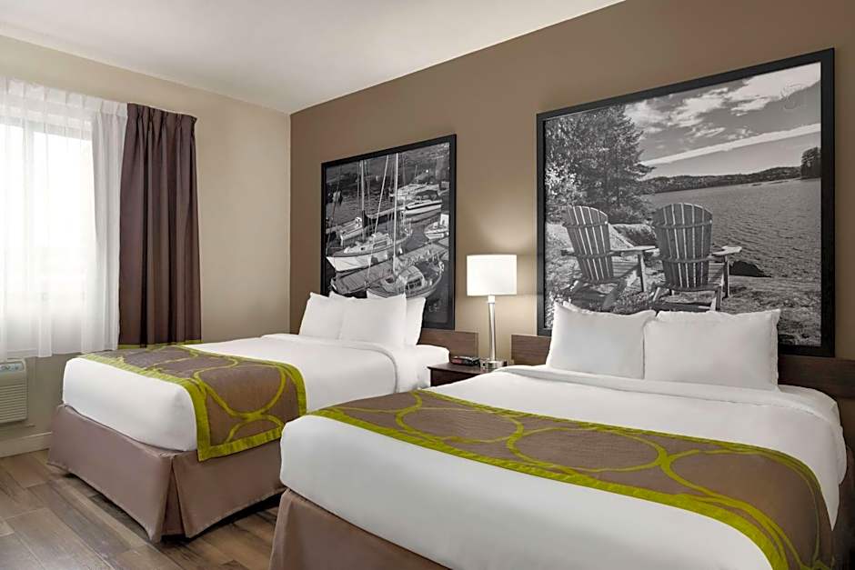 Super 8 by Wyndham Sarnia ON