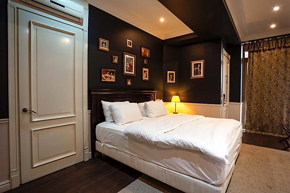 Piazza Boutique Hotel