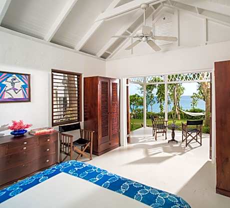 Three Bedroom Ocean Front Villa