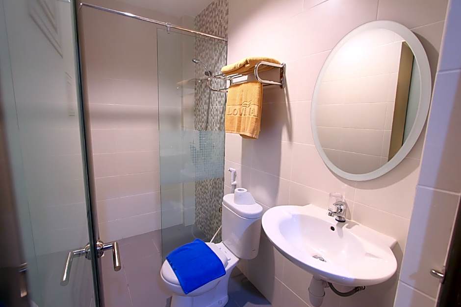 Lovina Inn Hotel Batam