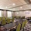 La Quinta Inn & Suites by Wyndham Clearwater South