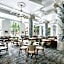 The Candler Hotel Atlanta, Curio Collection by Hilton