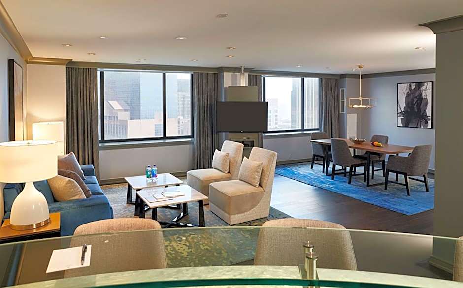 The Lofton Hotel Minneapolis, Tapestry Collection by Hilton
