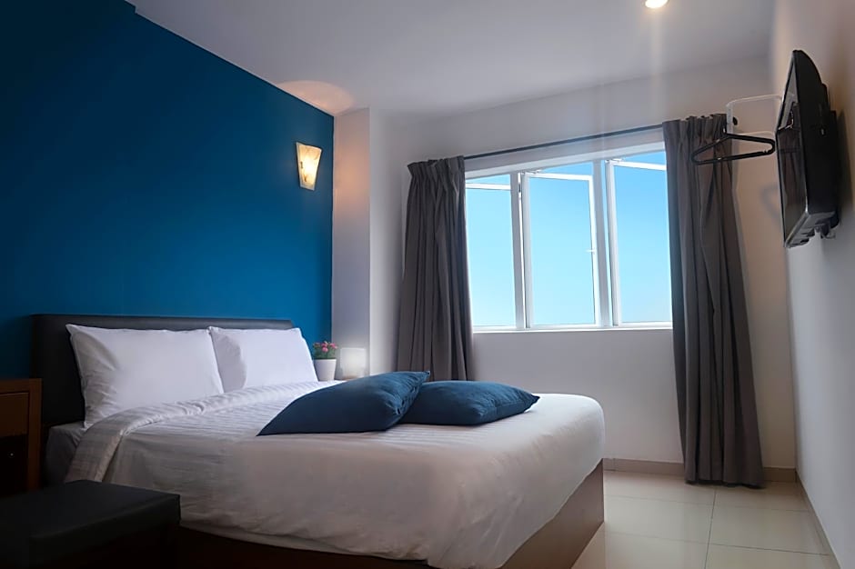 BREZZA HOTEL SITIAWAN