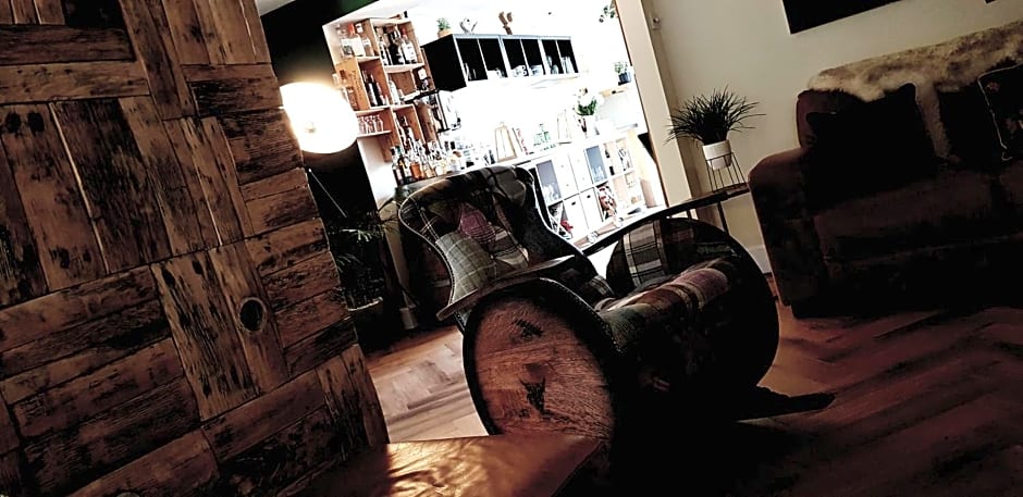 Airanloch Bed & Breakfast, Loch Ness, Adult Only