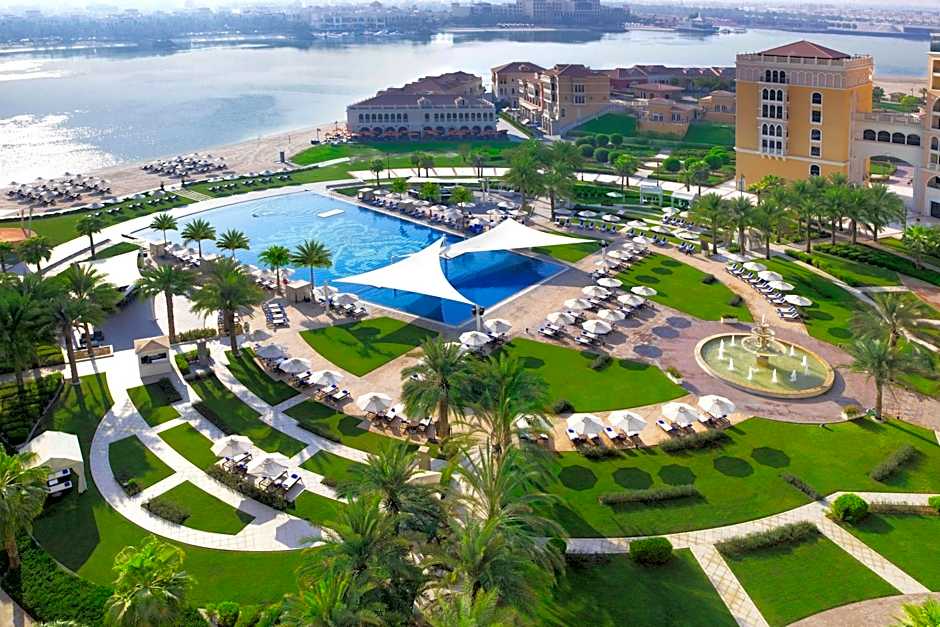 The Ritz-Carlton Abu Dhabi - Grand Canal