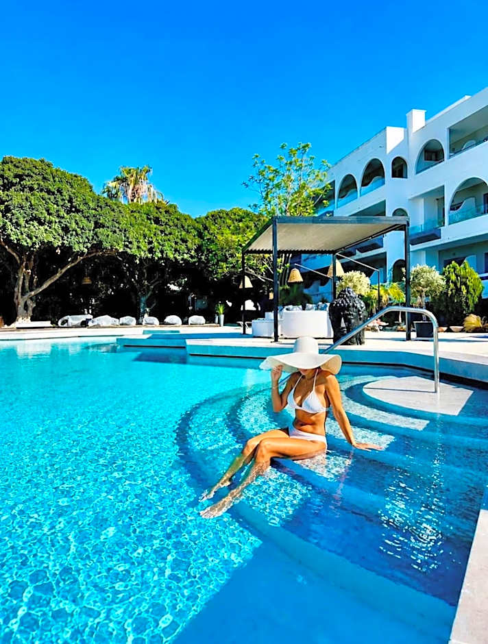 Happy Days Hotel, Adults Only