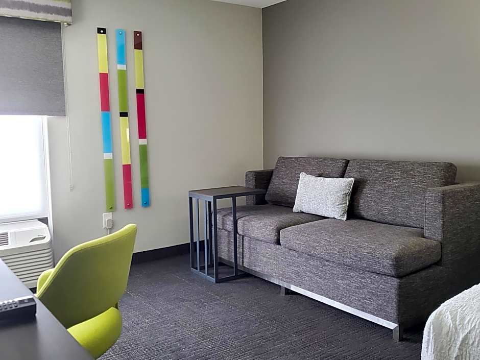 Hampton Inn By Hilton Olathe