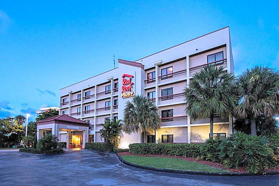 Red Roof PLUS+ Miami Airport