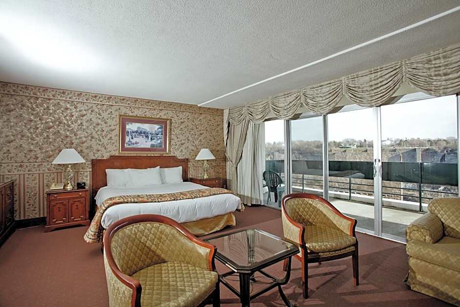 Travelodge by Wyndham Niagara Falls Fallsview