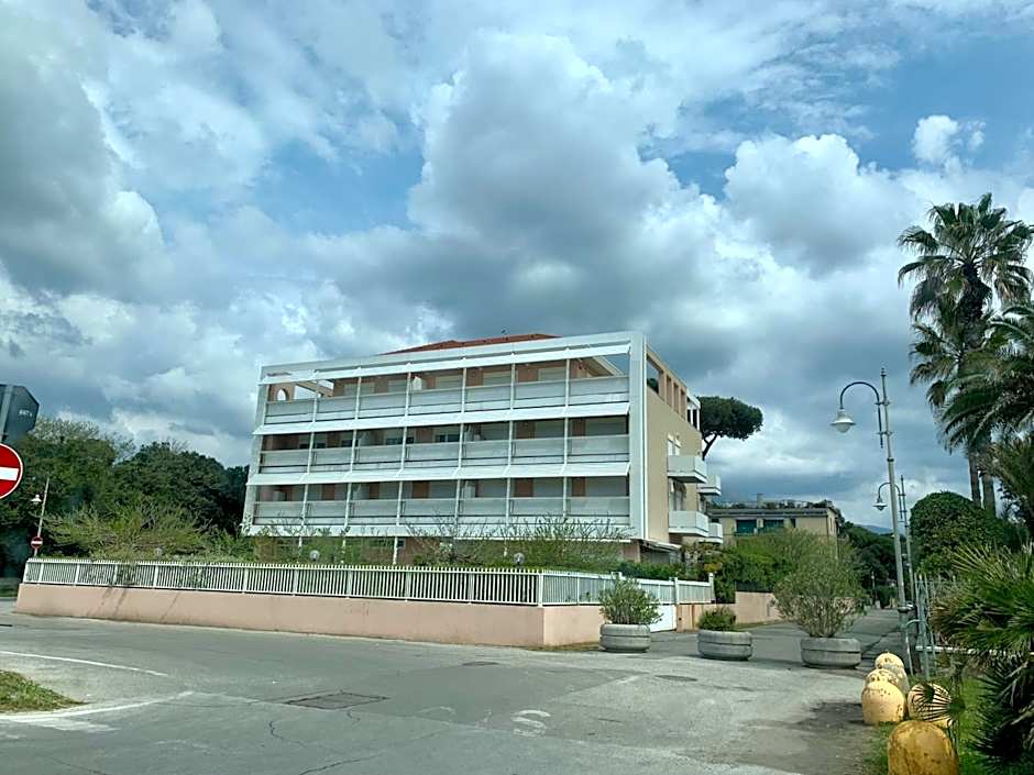 Casa sul mare- House on the sea- VERSILIA